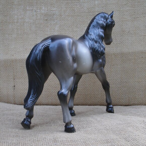 Vintage Gray Plastic Horse Figurine - Picture 8 of 16